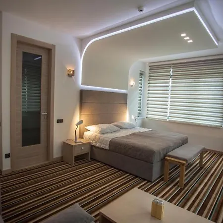 Melody Apartment *