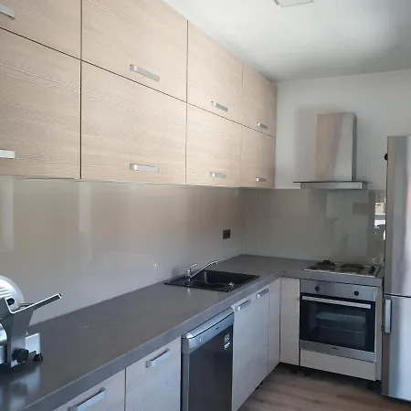 Melody Apartment *